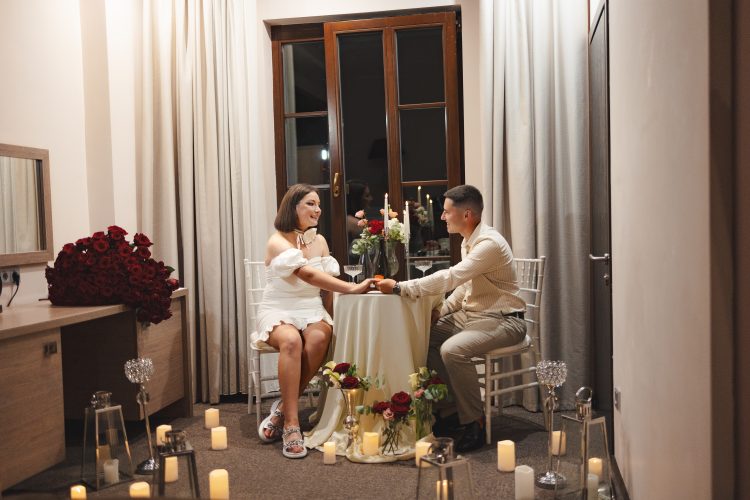 Побачення в апартаментах з терасою