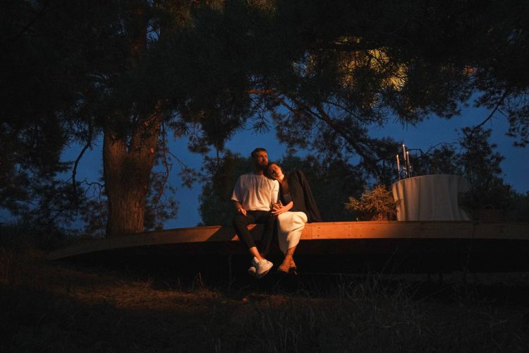 Затишне освідчення поблизу Києва