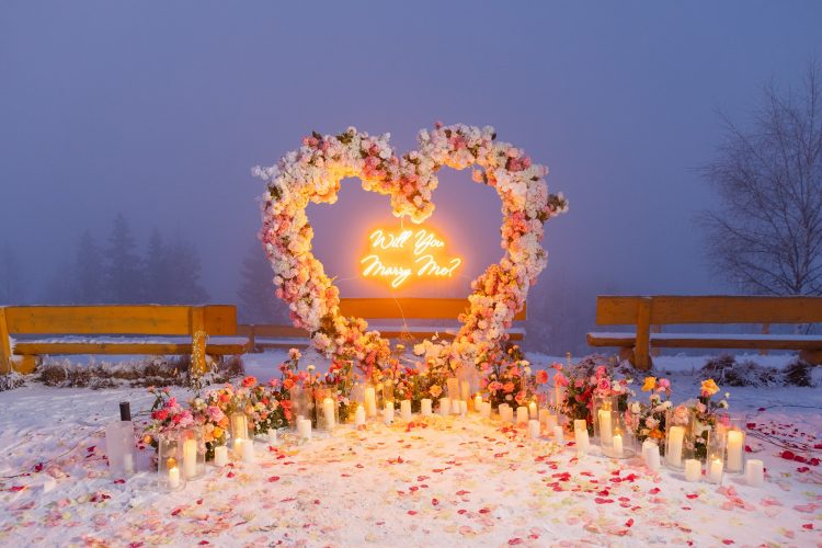 Освідчення на оглядовому майданчику в Буковелі