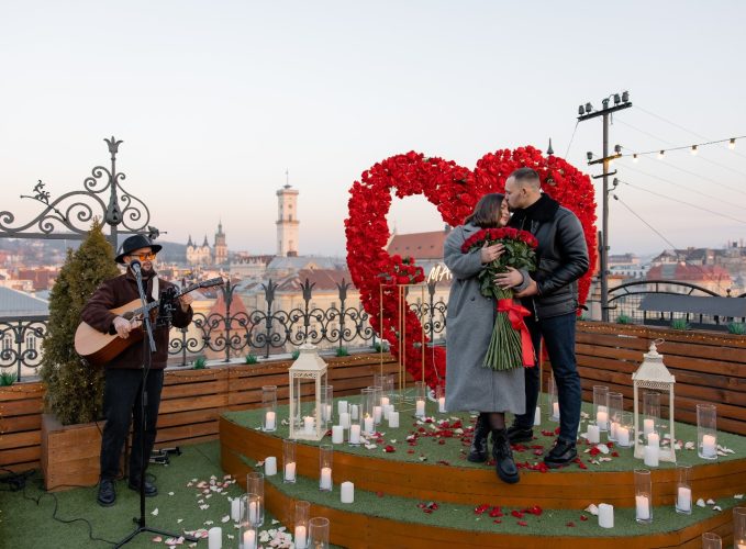 Неймовірне освідчення на даху у Львові