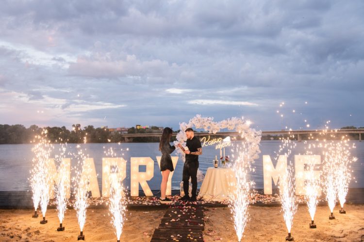 Освідчення на пляжі в Києві