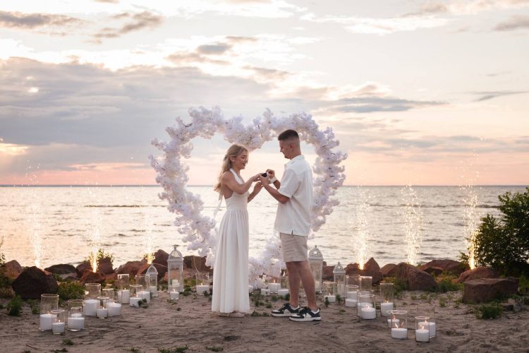 Ефектне освідчення біля Київського моря